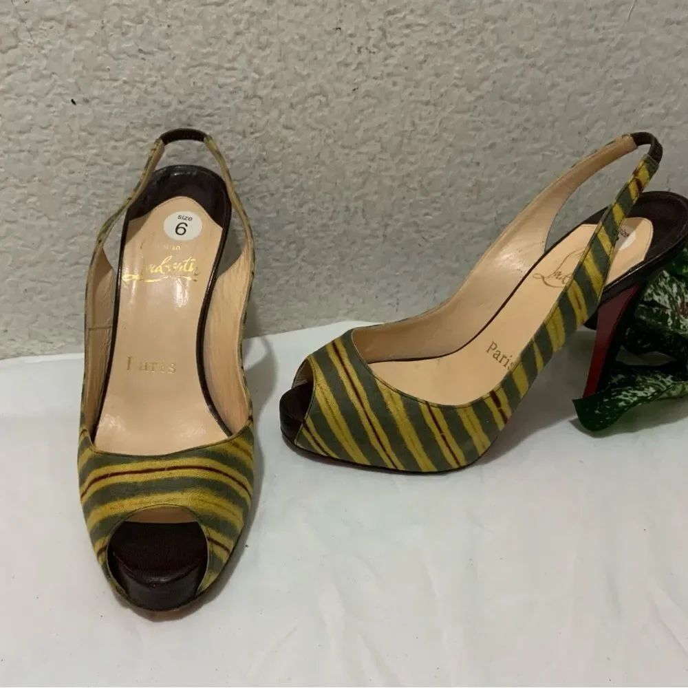 Christian louboutin fabric animal print peep toe Slingback heels size 36.5
